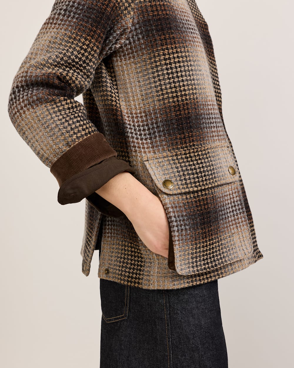 ALTERNATE VIEW OF WOMEN'S CASCADES WOOL BARN COAT IN BROWN OMBRE image number 5
