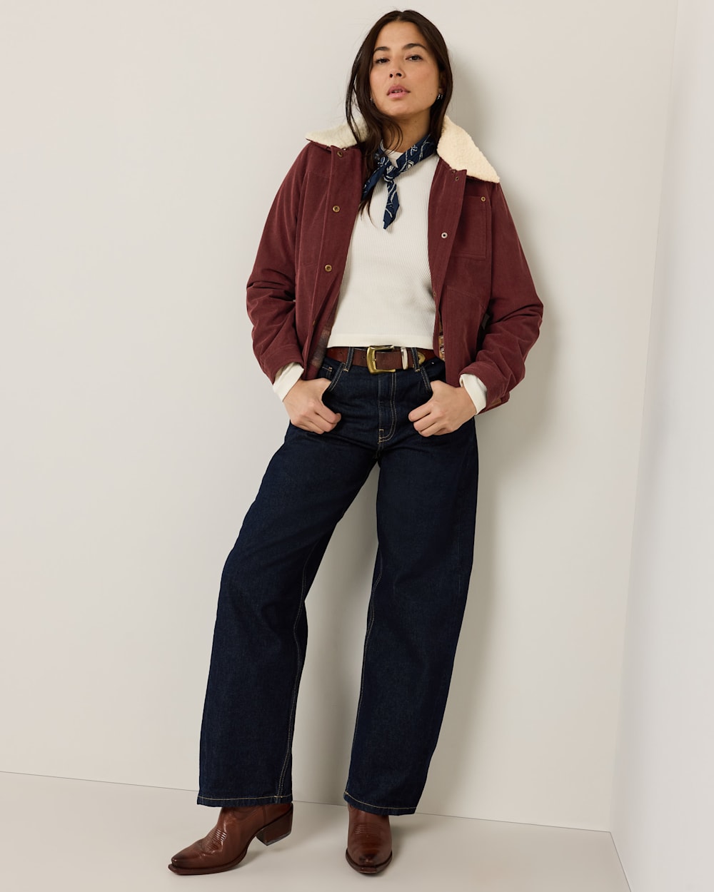 WOMEN'S WIND BASIN CORDUROY JACKET IN RAISIN image number 1