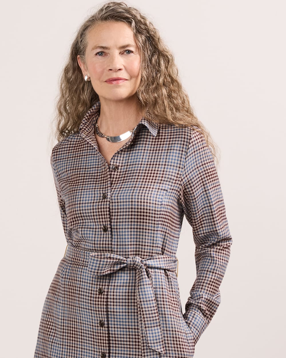 ALTERNATE VIEW OF WOMEN'S PLAID WORSTED WOOL SHIRT DRESS IN BLUE/MAROON image number 2