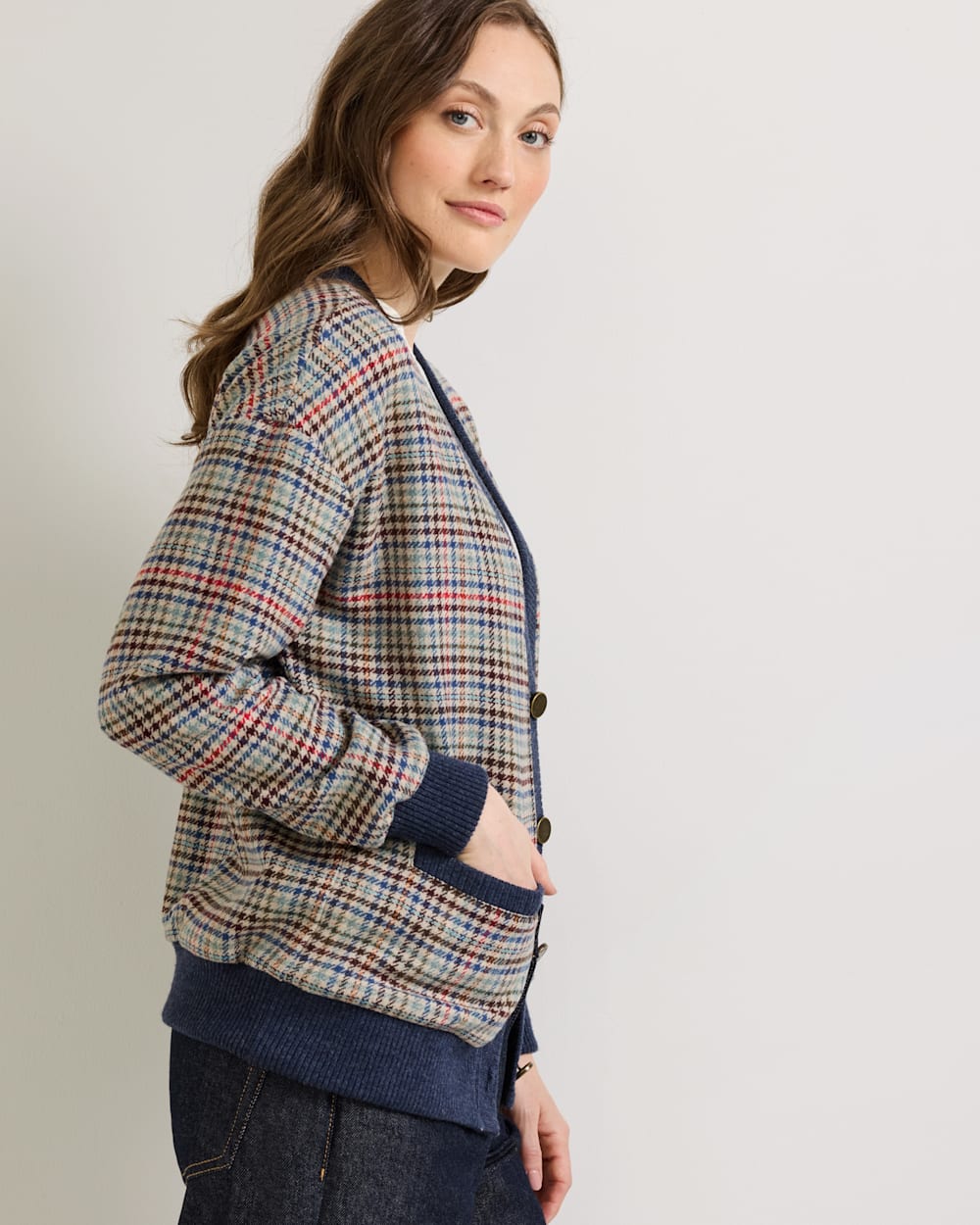 ALTERNATE VIEW OF WOMEN'S EAGLE RIVER WOOL CARDIGAN IN CAMEL BRIGHTS CHECK image number 4