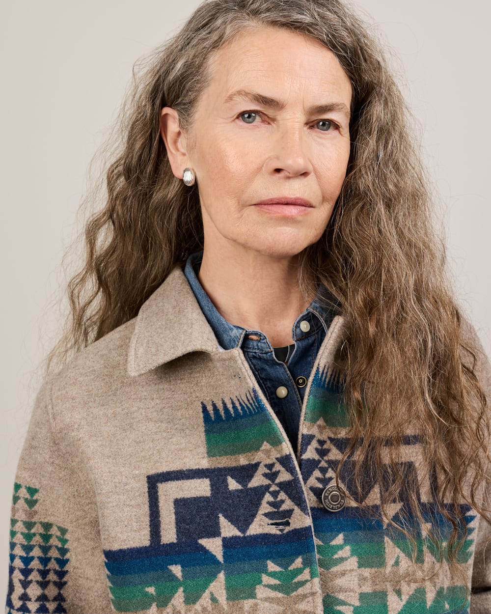 ALTERNATE VIEW OF WOMEN'S BROWNSVILLE SHEARLING COLLAR WOOL COAT IN TAN CHIEF JOSEPH image number 5