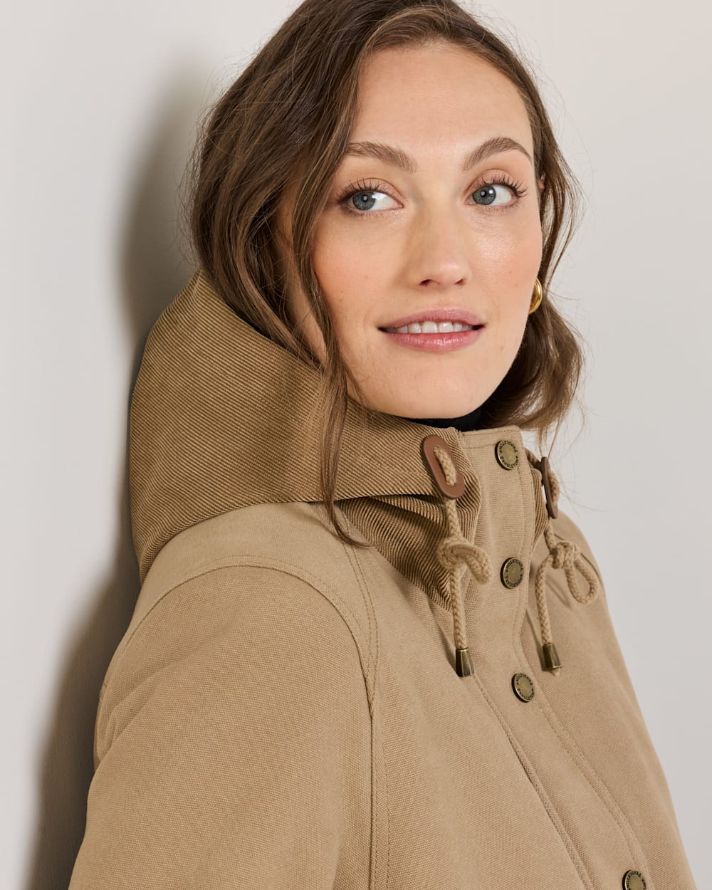 ALTERNATE VIEW OF WOMEN'S CEDAR CREEK CANVAS PARKA IN OLD OAK image number 5