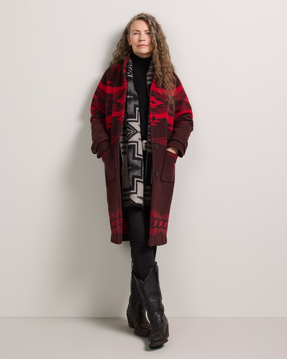 ALTERNATE VIEW OF WOMEN'S CROWN POINT ARCHIVE BLANKET COAT IN RED image number 4