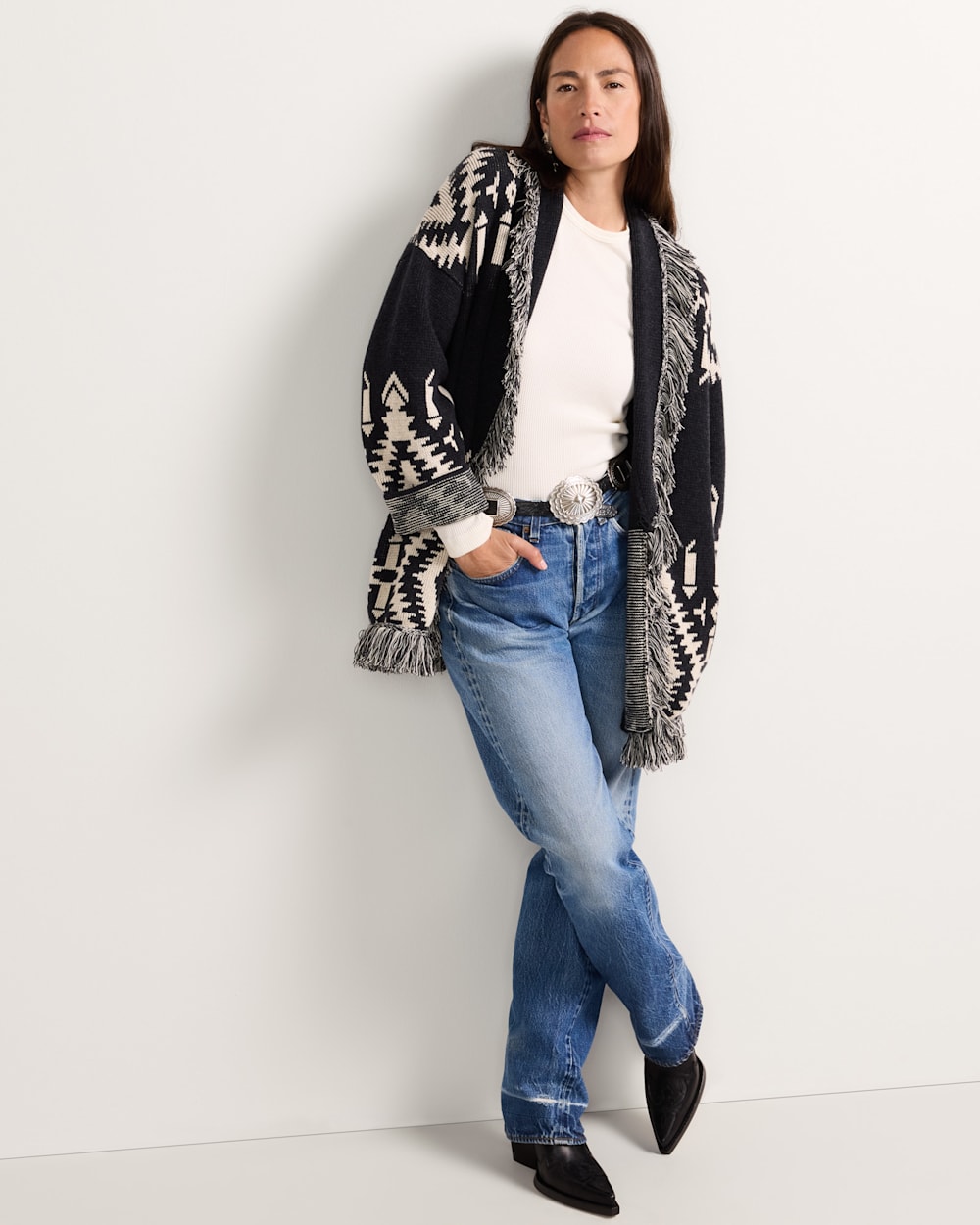 ALTERNATE VIEW OF WOMEN'S GRAPHIC FRINGE CARDIGAN IN BLACK/IVORY image number 6