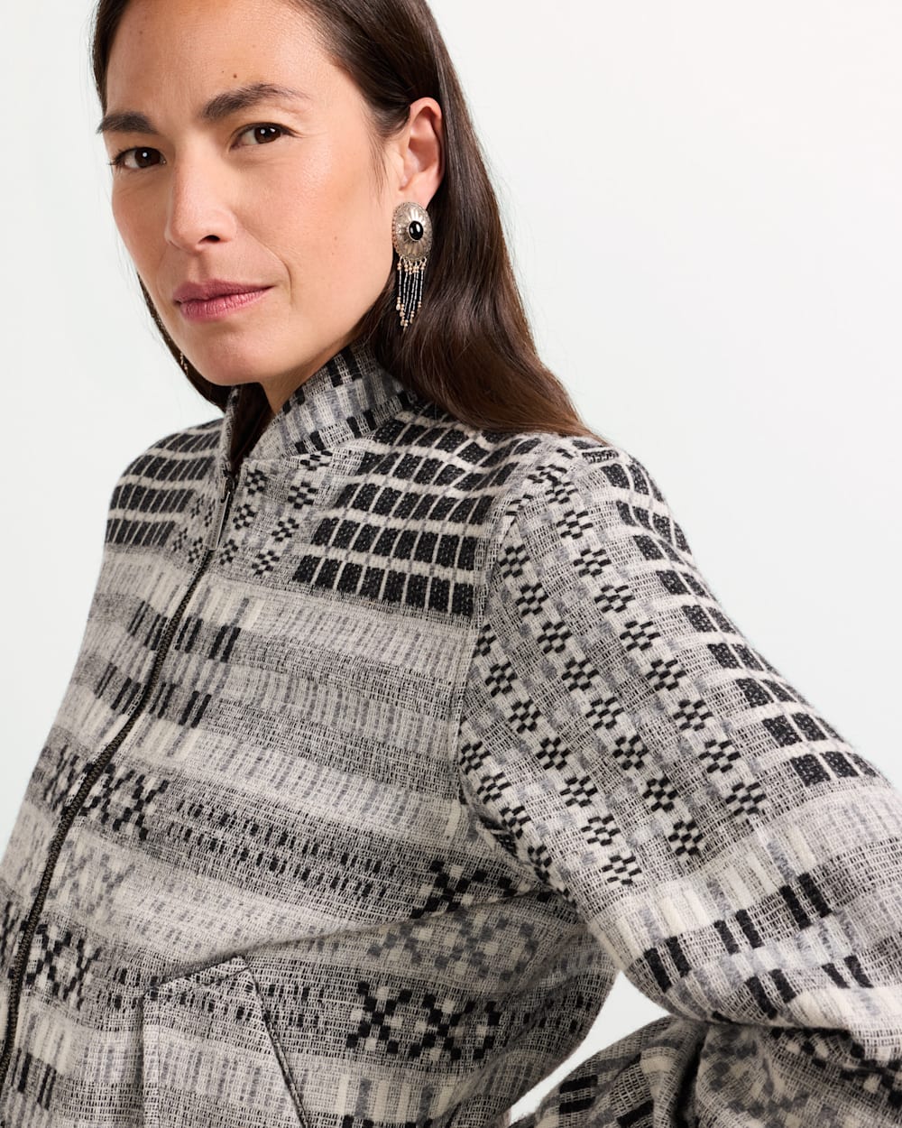 ALTERNATE VIEW OF WOMEN'S TEXTURED WOOL BOMBER JACKET IN BLACK/GREY OVERSHOT image number 4