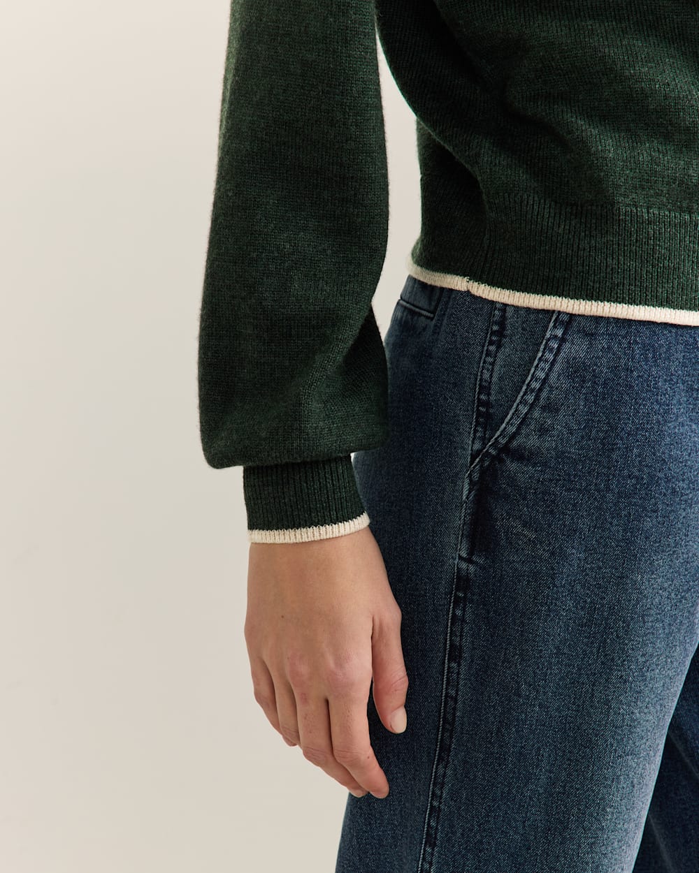 ALTERNATE VIEW OF WOMEN'S MERINO SWEATER IN DARK FIR image number 5