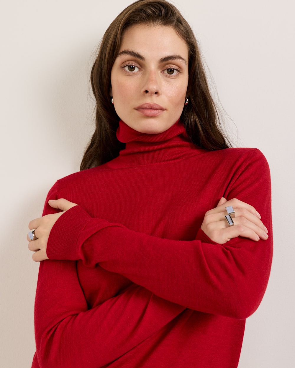 ALTERNATE VIEW OF WOMEN'S MERINO TURTLENECK IN RED image number 4