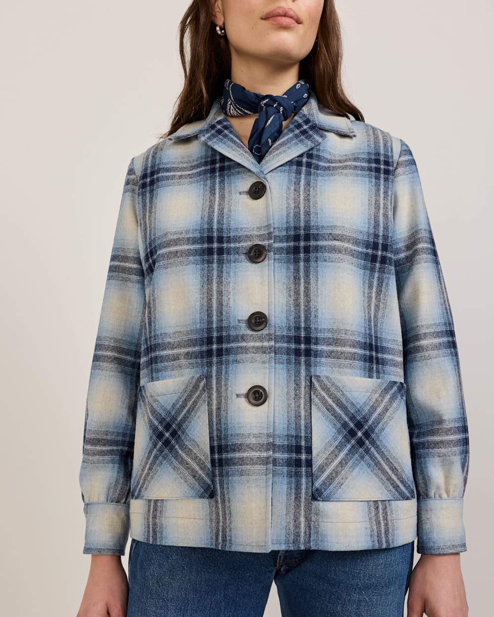 ALTERNATE VIEW OF WOMEN'S 49ER JACKET IN LIGHT BLUE MIX OMBRE image number 3