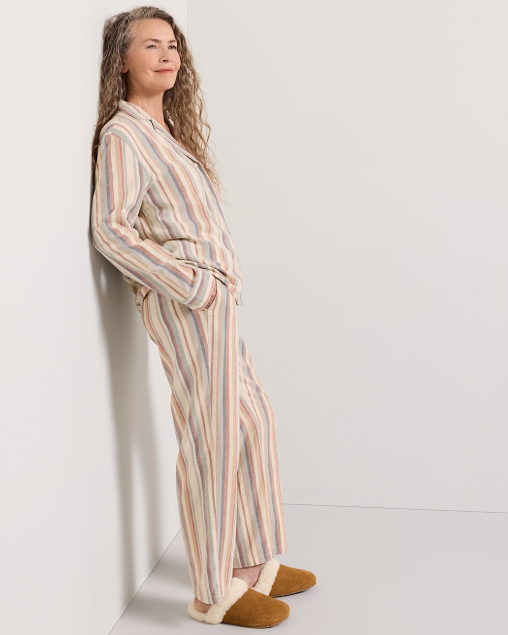 ALTERNATE VIEW OF WOMEN'S MULTI STRIPE FLANNEL PAJAMA SET IN IVORY MULTI image number 3