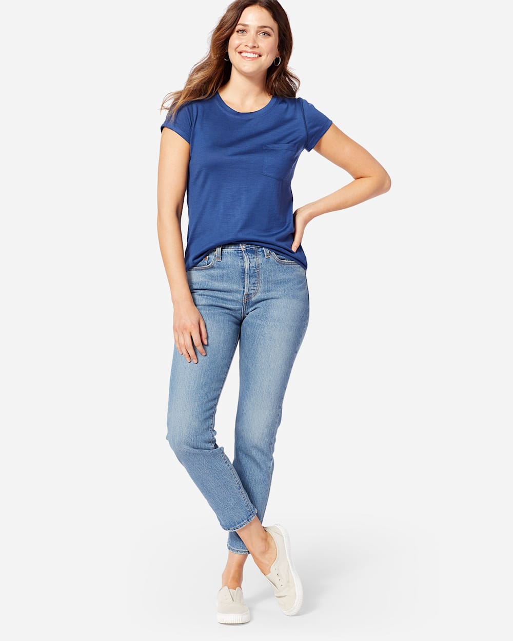 ADDITIONAL VIEW OF LEVI'S WEDGIE ICON JEANS IN DARK BLUE image number 2