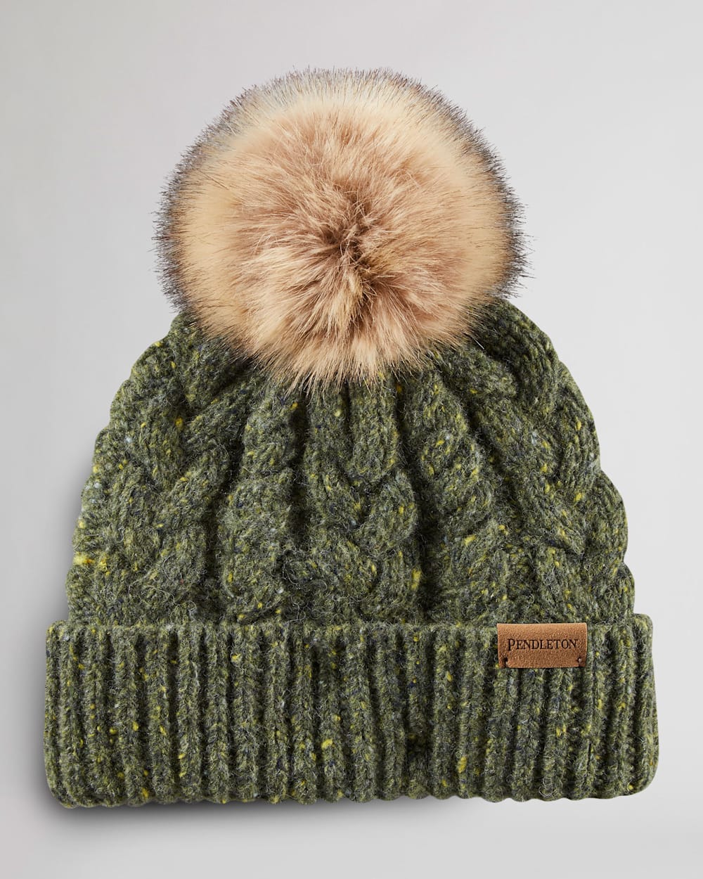 MERINO CABLE KNIT HAT IN GREEN image number 1