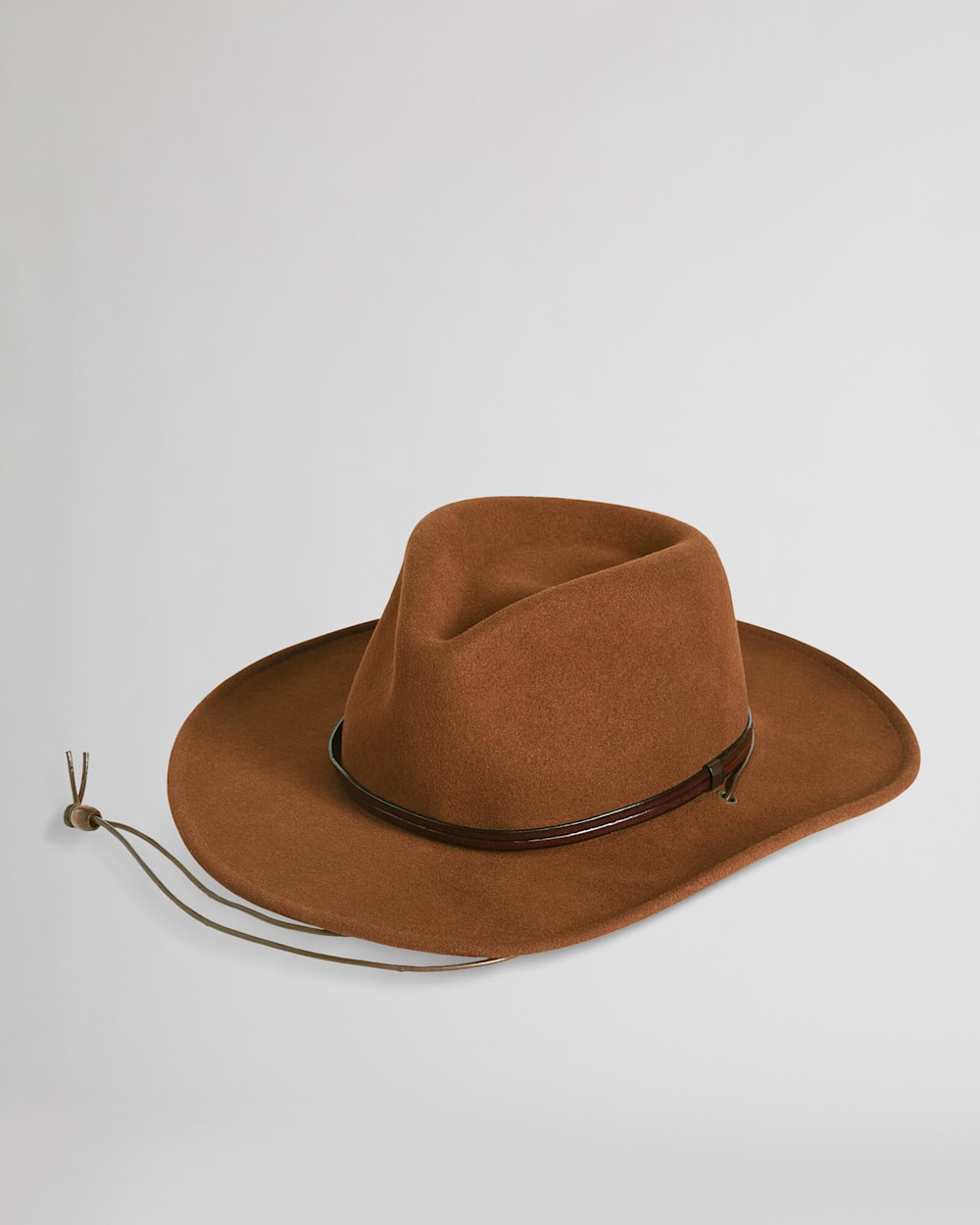 CARINA HAT IN OAK image number 1