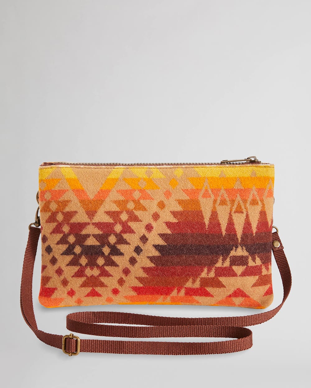 ALTERNATE VIEW OF LARGE THREE POCKET KEEPER IN BROWN MISSION TRAILS image number 2