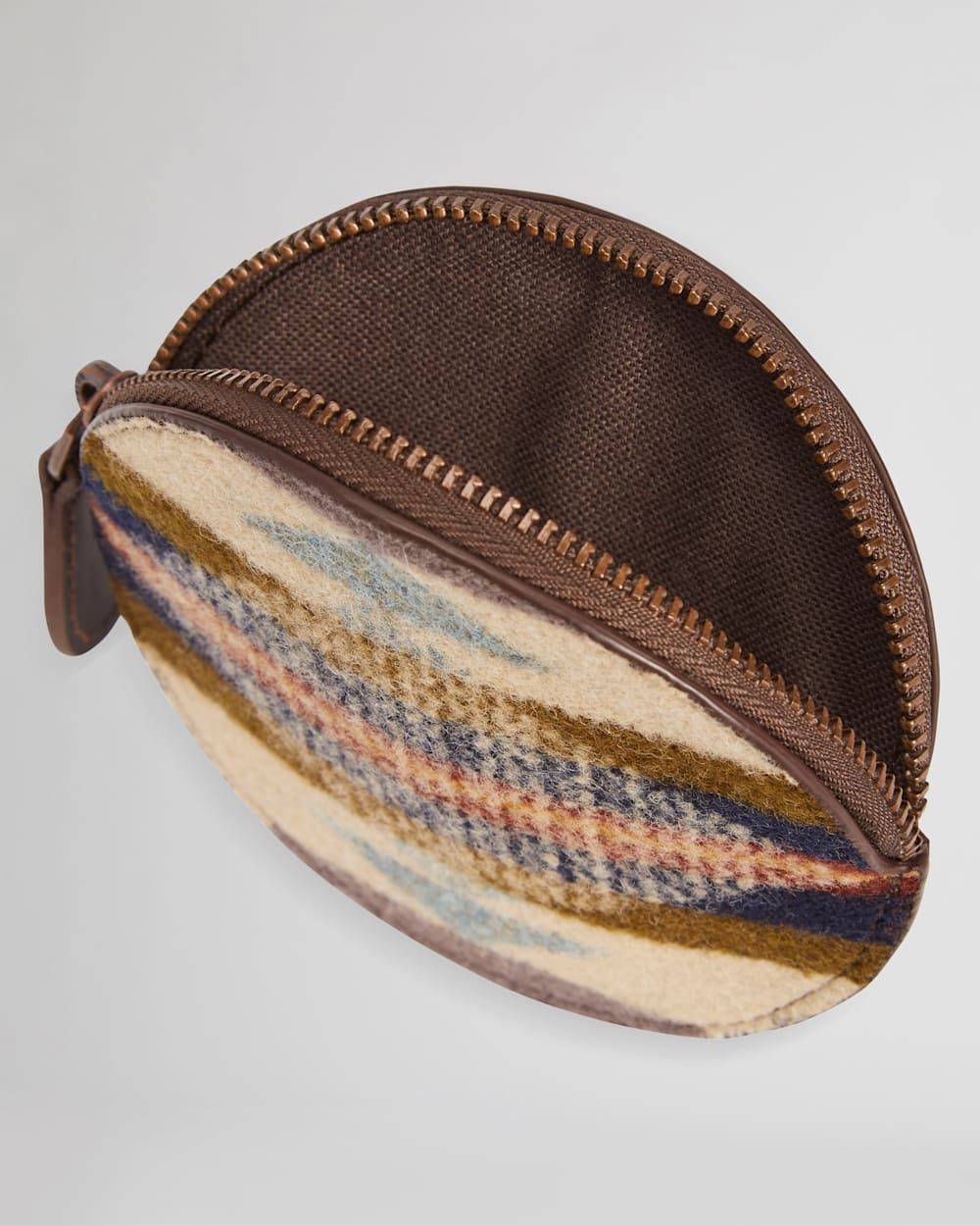 ALTERNATE VIEW OF WYETH TRAIL COIN PURSE IN BEIGE image number 3