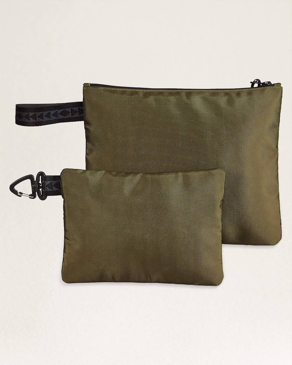 ALTERNATE VIEW OF CARICO LAKE ZIP POUCH SET IN OLIVE image number 2
