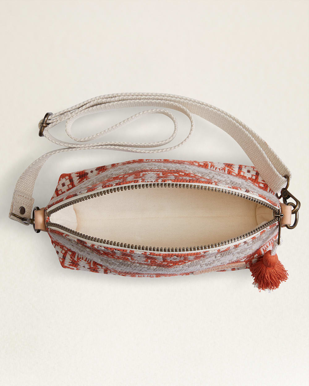 ALTERNATE VIEW OF COPPER RIVER COTTON DOME CROSSBODY IN BEIGE/CORAL image number 3