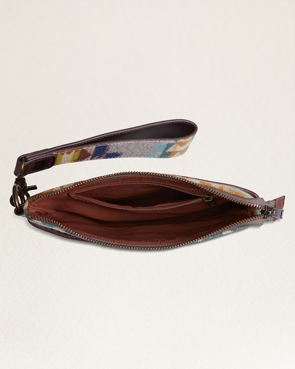 爆買い！ Desert Dawn Clutch Wool/Leather バッグ