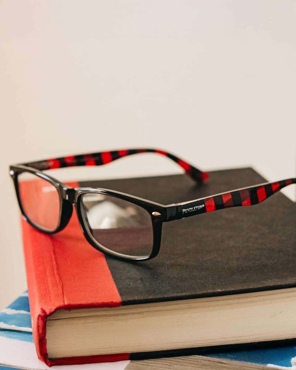 SHWOOD X PENDLETON TARGHEE READERS image number 2