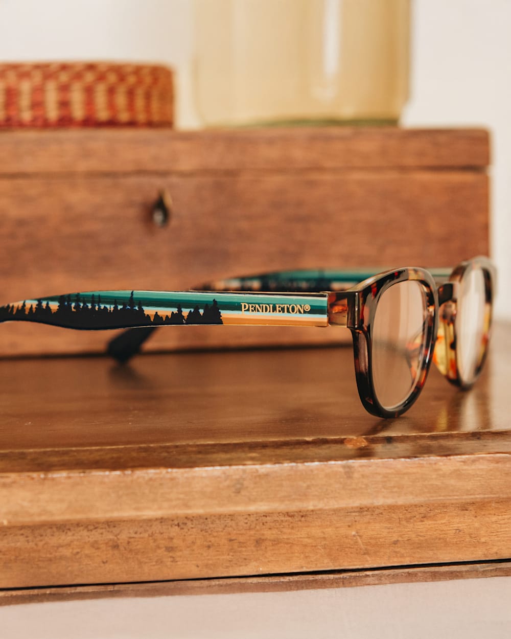 SHWOOD X PENDLETON WESTERLEY READERS image number 2