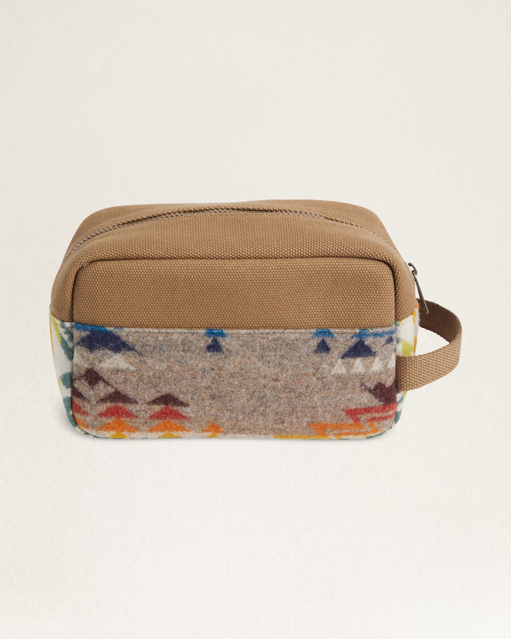 ALTERNATE VIEW OF HIGHLAND PEAK CARRYALL POUCH IN TAN MULTI image number 2