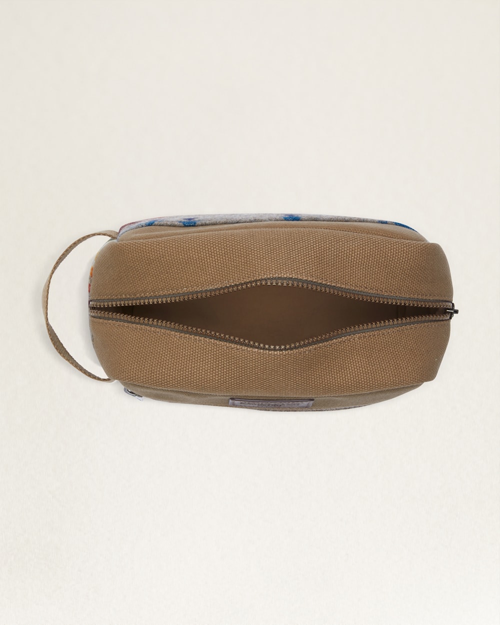 ALTERNATE VIEW OF HIGHLAND PEAK CARRYALL POUCH IN TAN MULTI image number 3