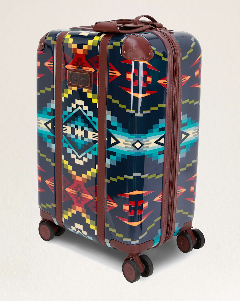 ALTERNATE VIEW OF CARICO LAKE 20" HARDSIDE SPINNER LUGGAGE IN NAVY image number 3