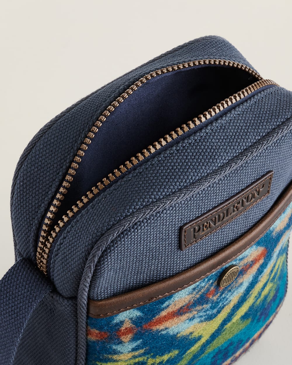 ALTERNATE VIEW OF DIAMOND DESERT CROSSBODY SATCHEL IN BLUE MULTI image number 3