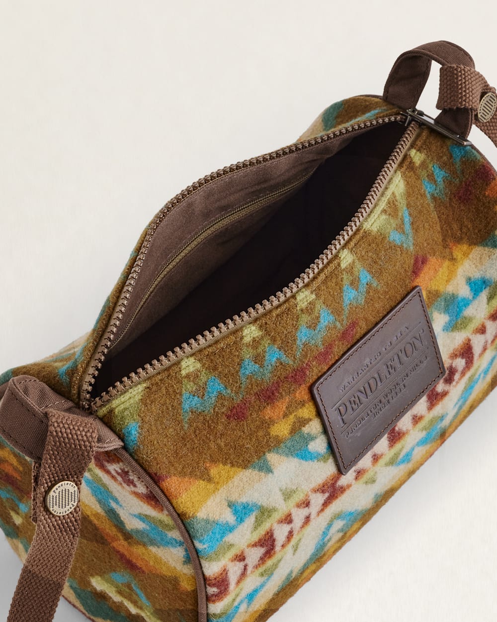 ALTERNATE VIEW OF SOLSTICE CANYON TRAVEL KIT IN BROWN MULTI image number 4