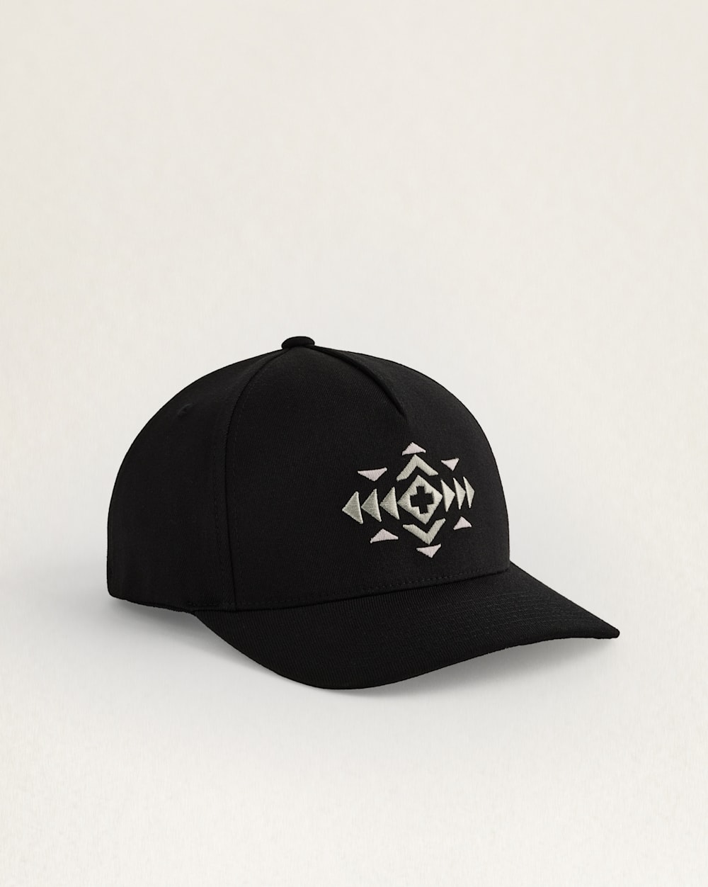 EMROIDERED HAT IN BLACK image number 1