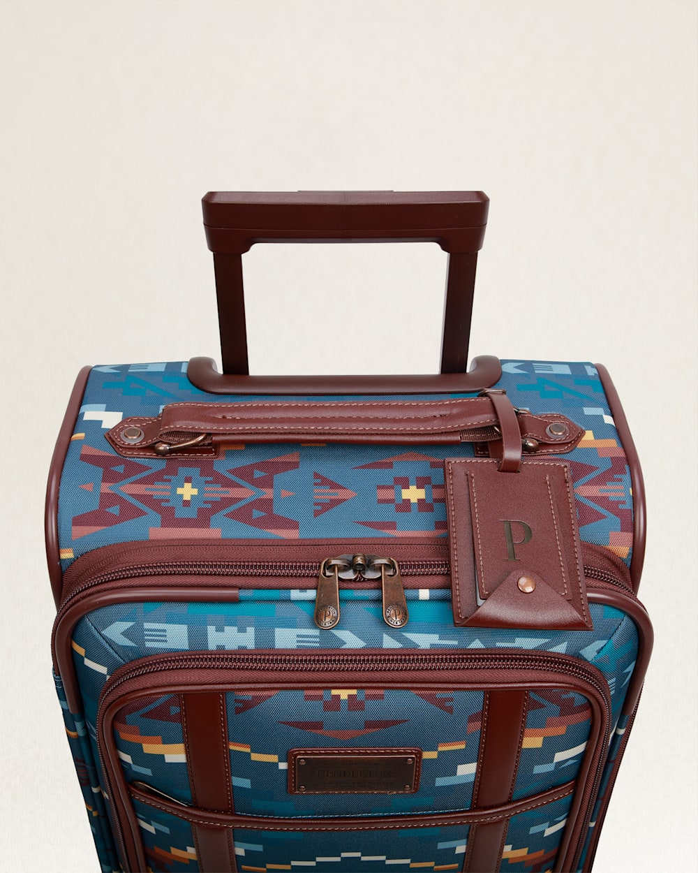 ALTERNATE VIEW OF CARICO LAKE 20" SOFTSIDE SPINNER LUGGAGE IN BLUE image number 6