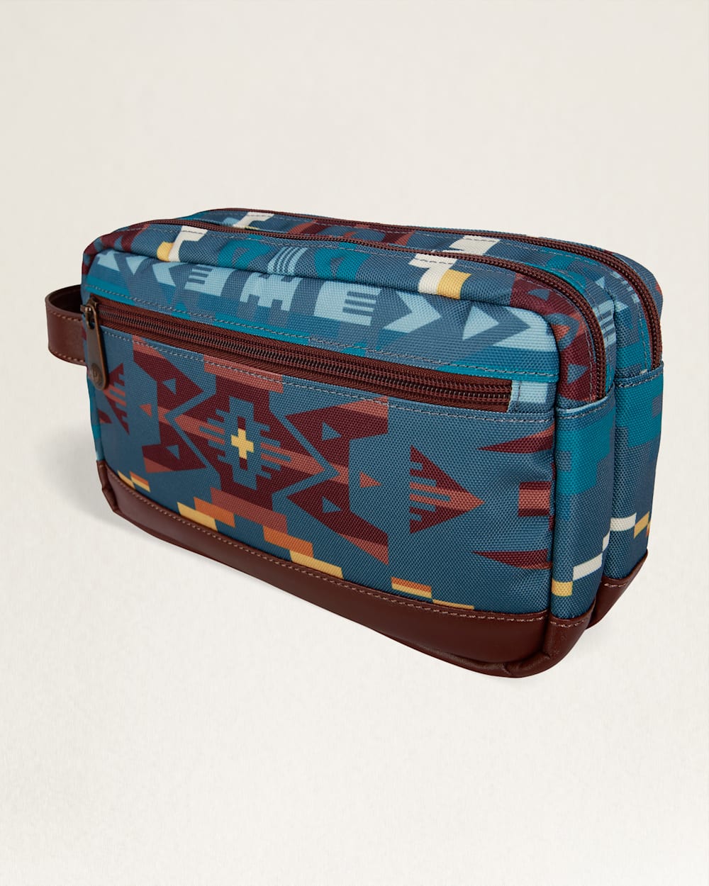 ALTERNATE VIEW OF CARICO LAKE TOILETRY KIT IN BLUE image number 2