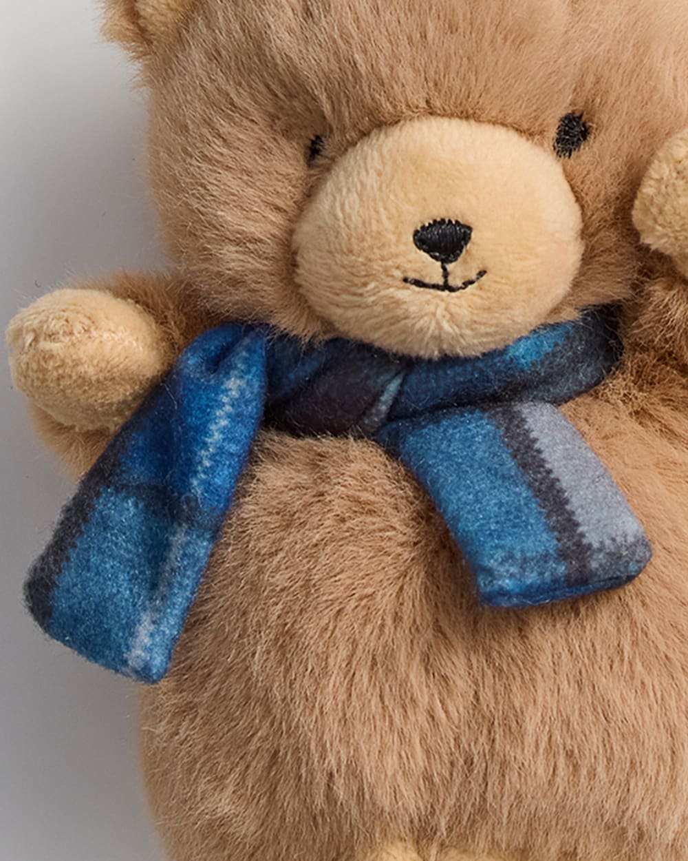 ALTERNATE VIEW OF BEAR KEYCHAIN IN BLUE SURF PLAID image number 2