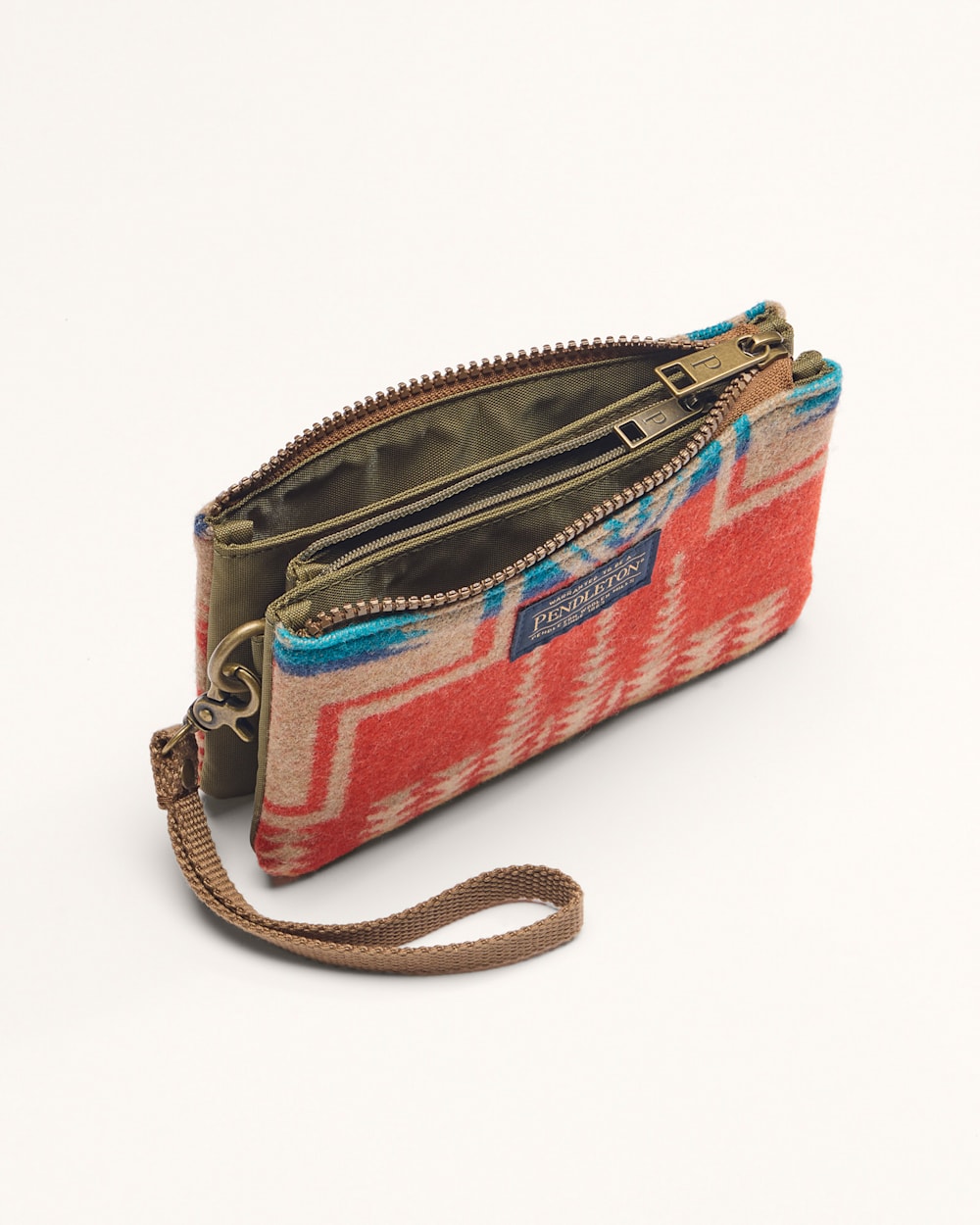 ALTERNATE VIEW OF HARDING THREE POCKET KEEPER IN CHILI RED image number 4