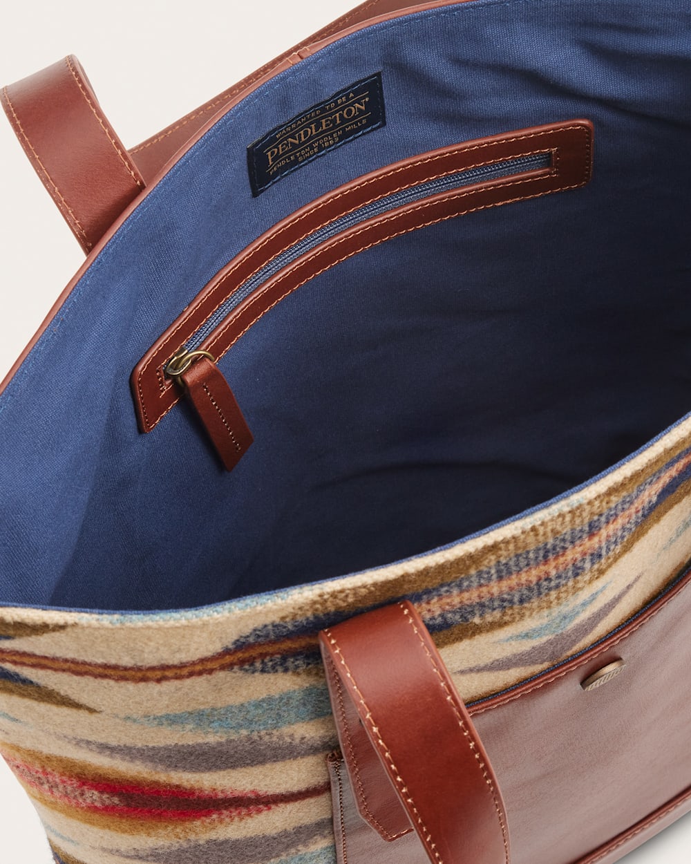 ALTERNATE VIEW OF WYETH TRAIL TOTE IN BEIGE image number 3