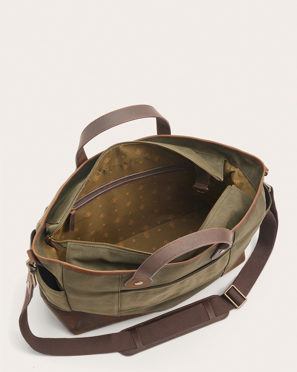 ALTERNATE VIEW OF ODYSSEY WAXED CANVAS MESSENGER BAG IN OLIVE image number 3