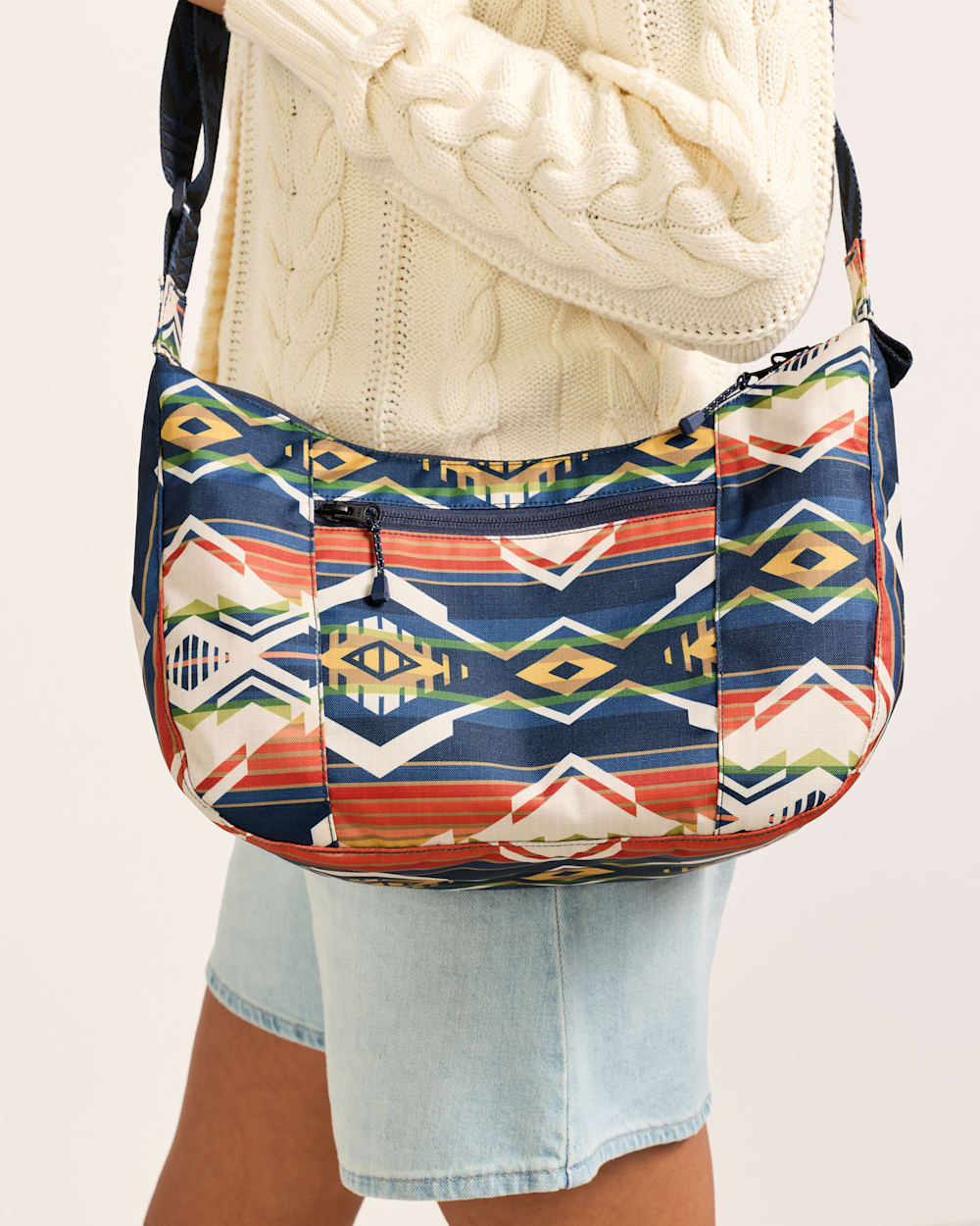 ALTERNATE VIEW OF CREEKSIDE EXPLORER CRESCENT BAG IN NAVY MULTI image number 5