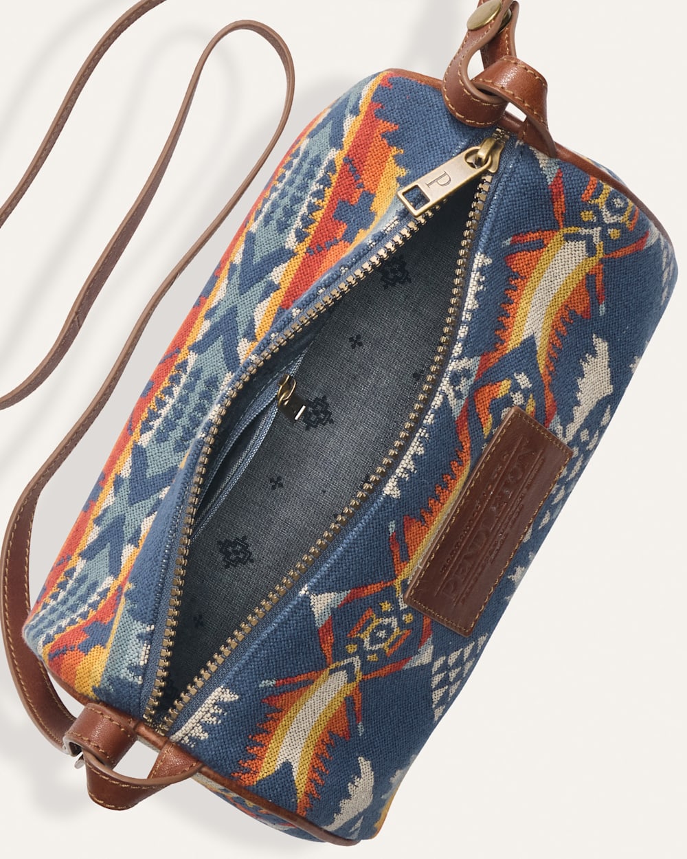 ALTERNATE VIEW OF NEHALEM COTTON BARREL BAG IN NAVY MULTI image number 3