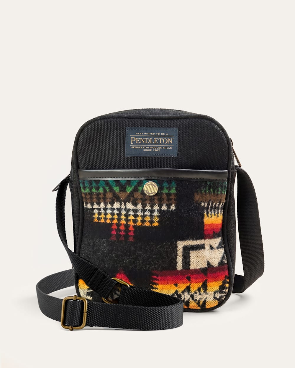 TRADITIONS UTILITY CROSSBODY IN BLACK CHIEF JOSEPH image number 1