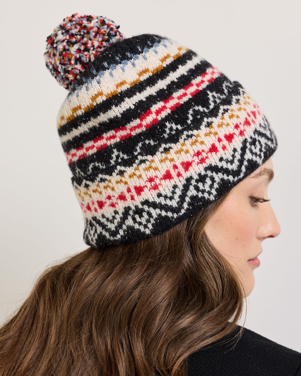 FAIRISLE LAMBSWOOL POM BEANIE IN BLACK image number 1
