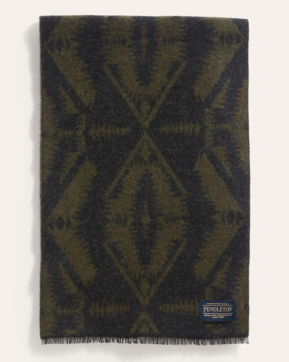 MIRROR LAKE WOOL SCARF IN OLIVE image number 1