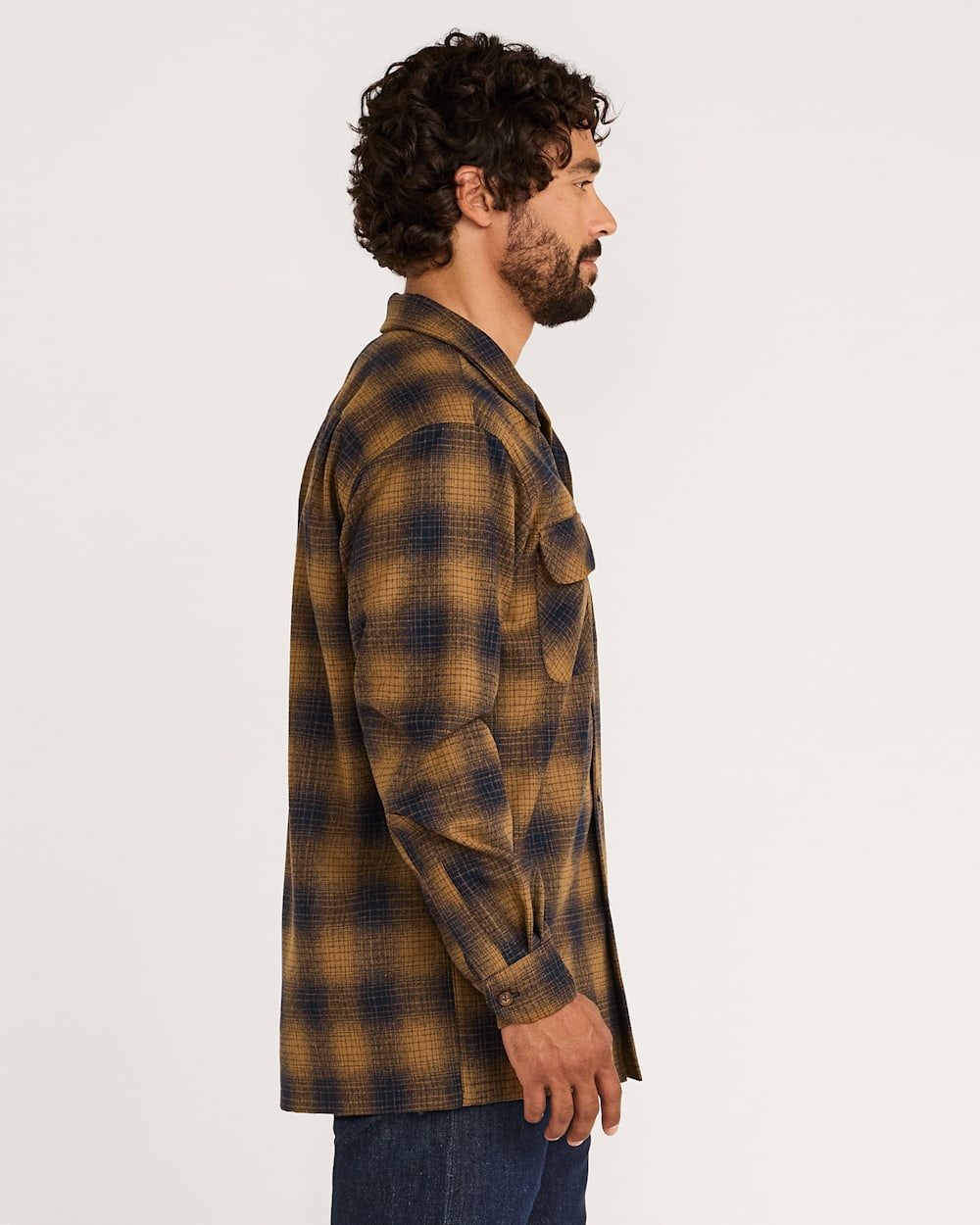 商品画像：Shop Men's Plaid Board Shirt: Stylish Comfort | Pendleton 4
