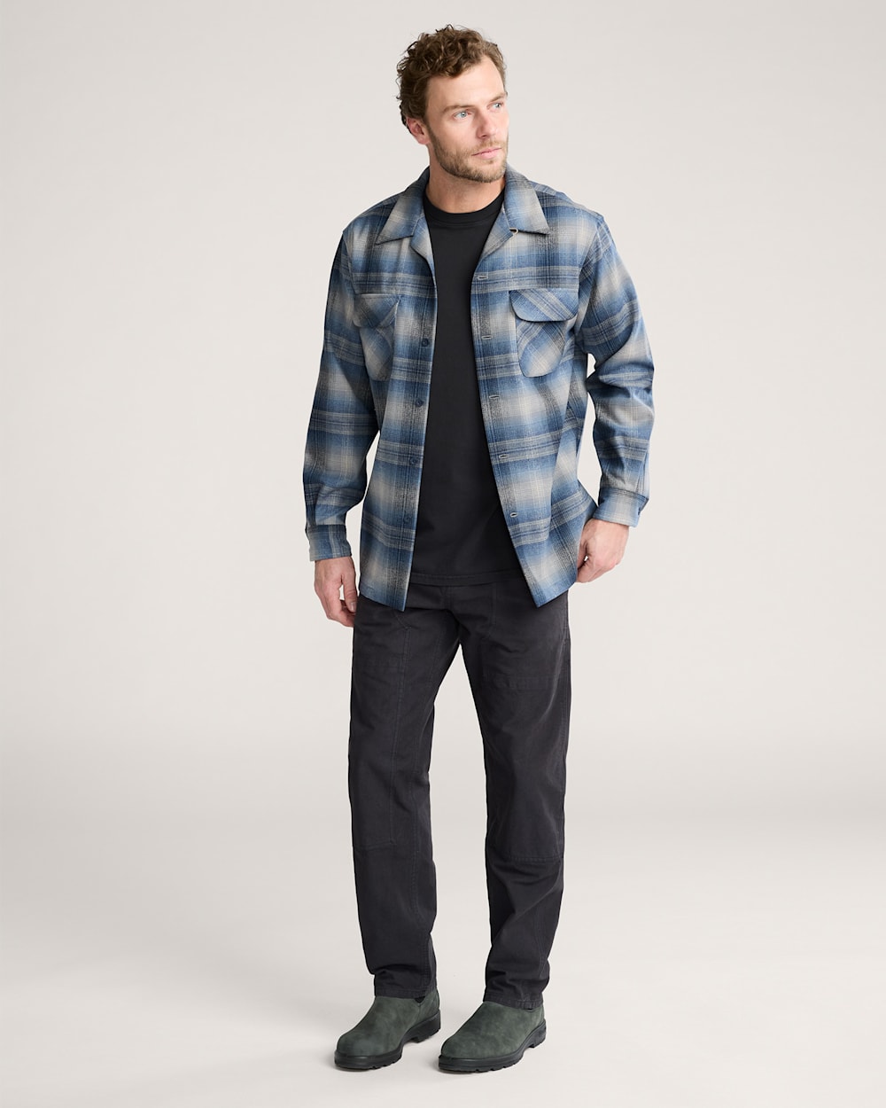 ALTERNATE VIEW OF MEN'S PLAID BOARD SHIRT IN GREY/NAVY OMBRE image number 5