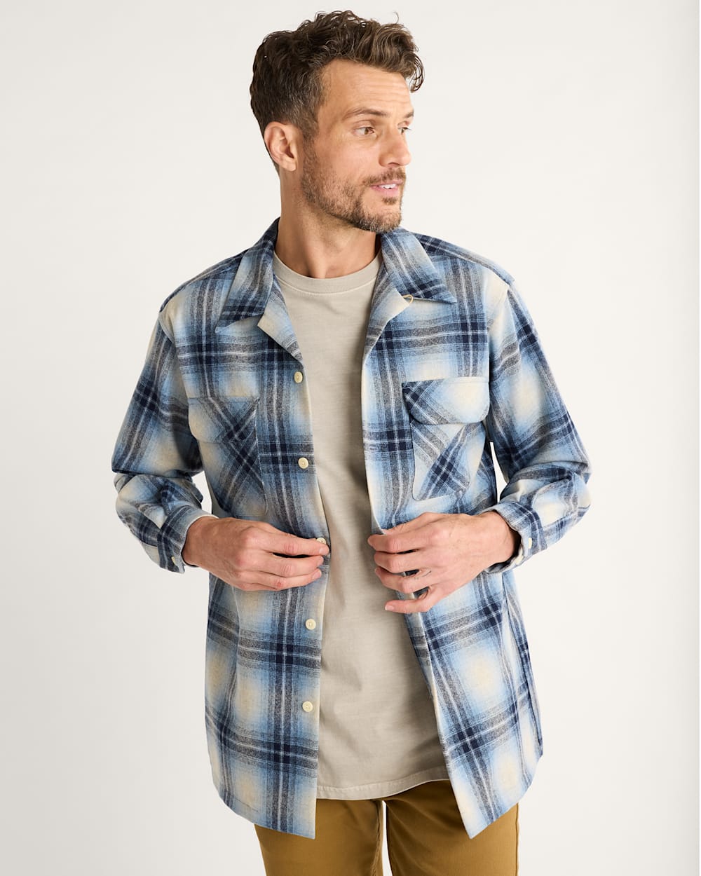 MEN'S PLAID BOARD SHIRT IN LIGHT BLUE MIX OMBRE image number 4