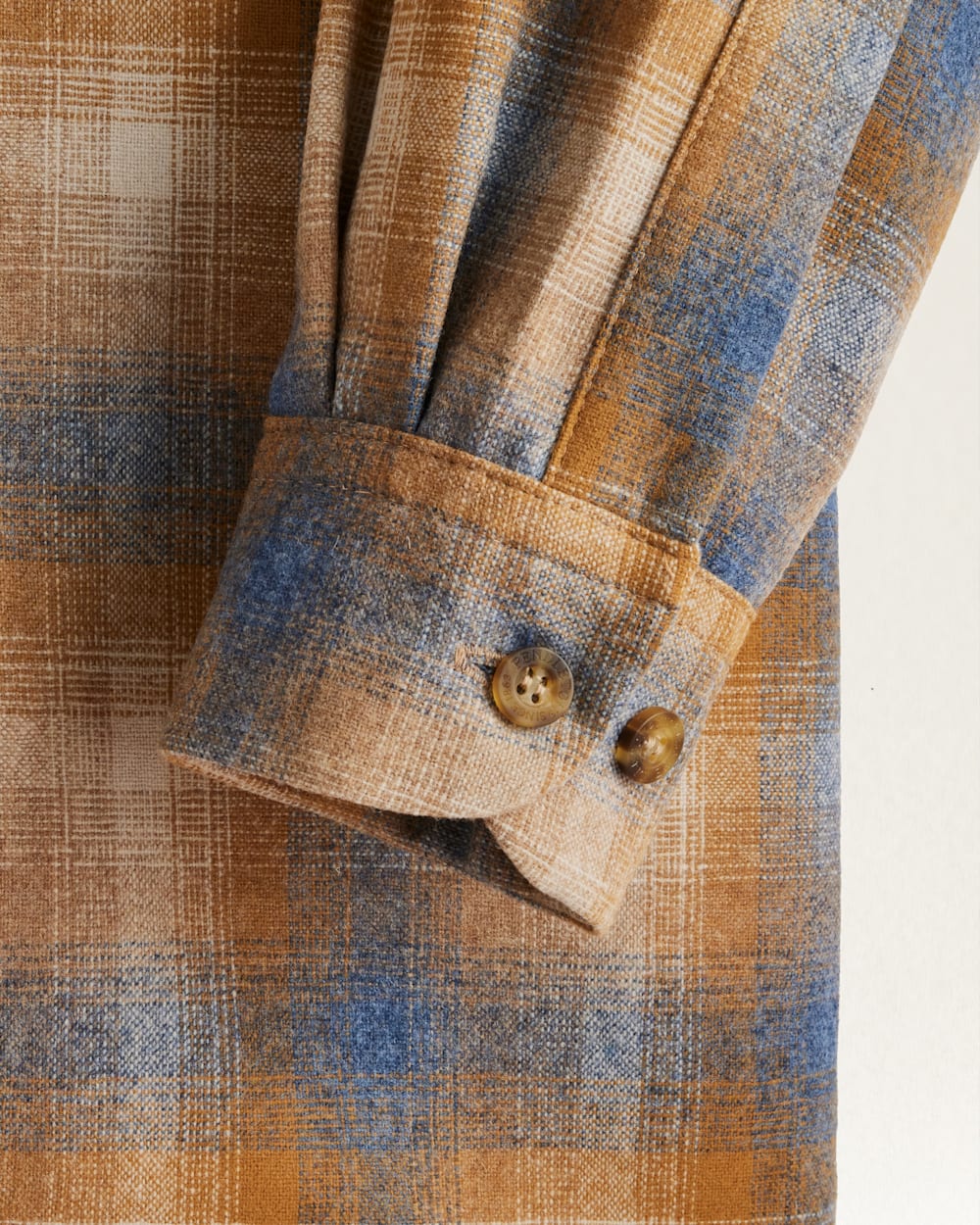 ALTERNATE VIEW OF MEN'S BOARD SHIRT IN TAN/COPPER/BLUE PLAID image number 3