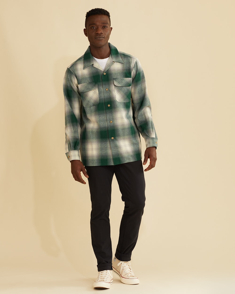 ALTERNATE VIEW OF MEN'S PLAID BOARD SHIRT IN GREEN/WHITE OMBRE image number 4