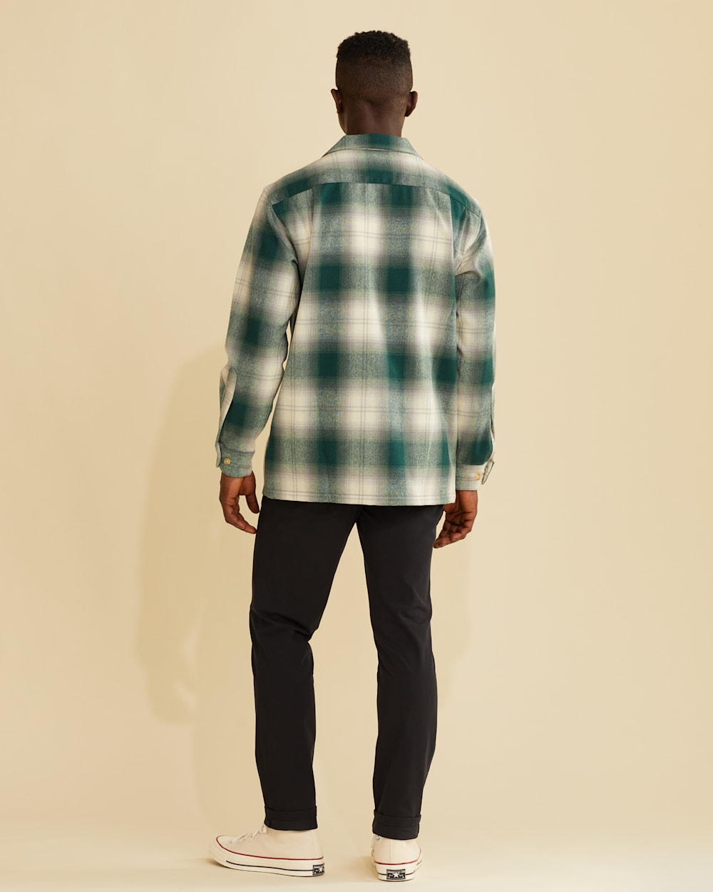 ALTERNATE VIEW OF MEN'S PLAID BOARD SHIRT IN GREEN/WHITE OMBRE image number 5