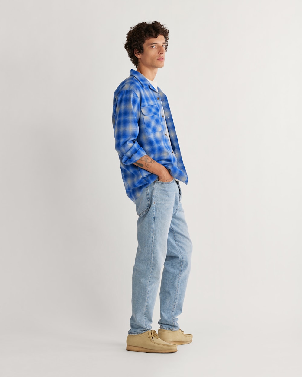 ALTERNATE VIEW OF MEN'S PLAID BOARD SHIRT IN BLUE OMBRE image number 1