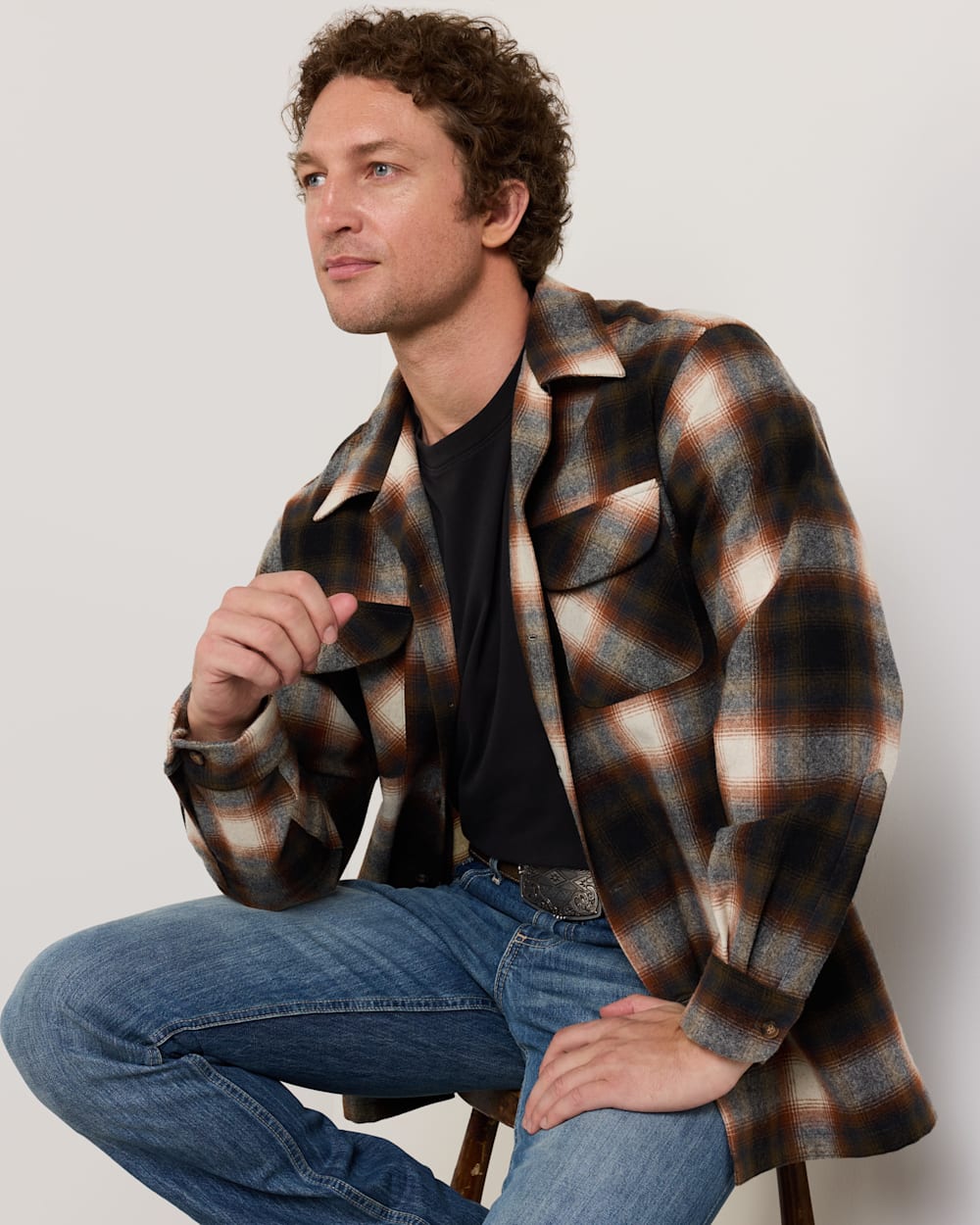 ALTERNATE VIEW OF MEN'S PLAID BOARD SHIRT IN BROWN/SLATE OMBRE image number 5