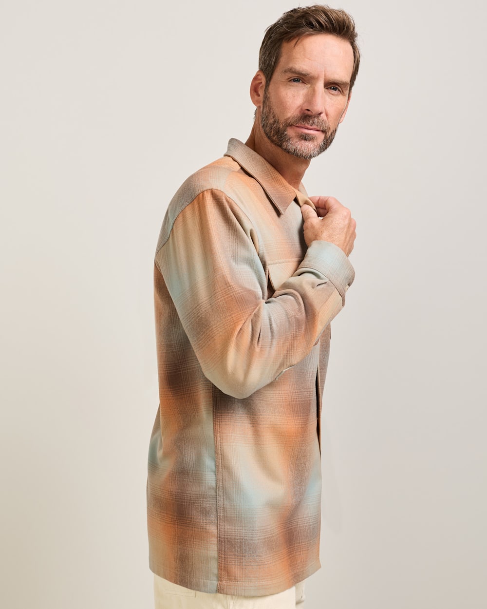 ALTERNATE VIEW OF MEN'S PLAID BOARD SHIRT IN TAN/ORANGE OMBRE image number 3