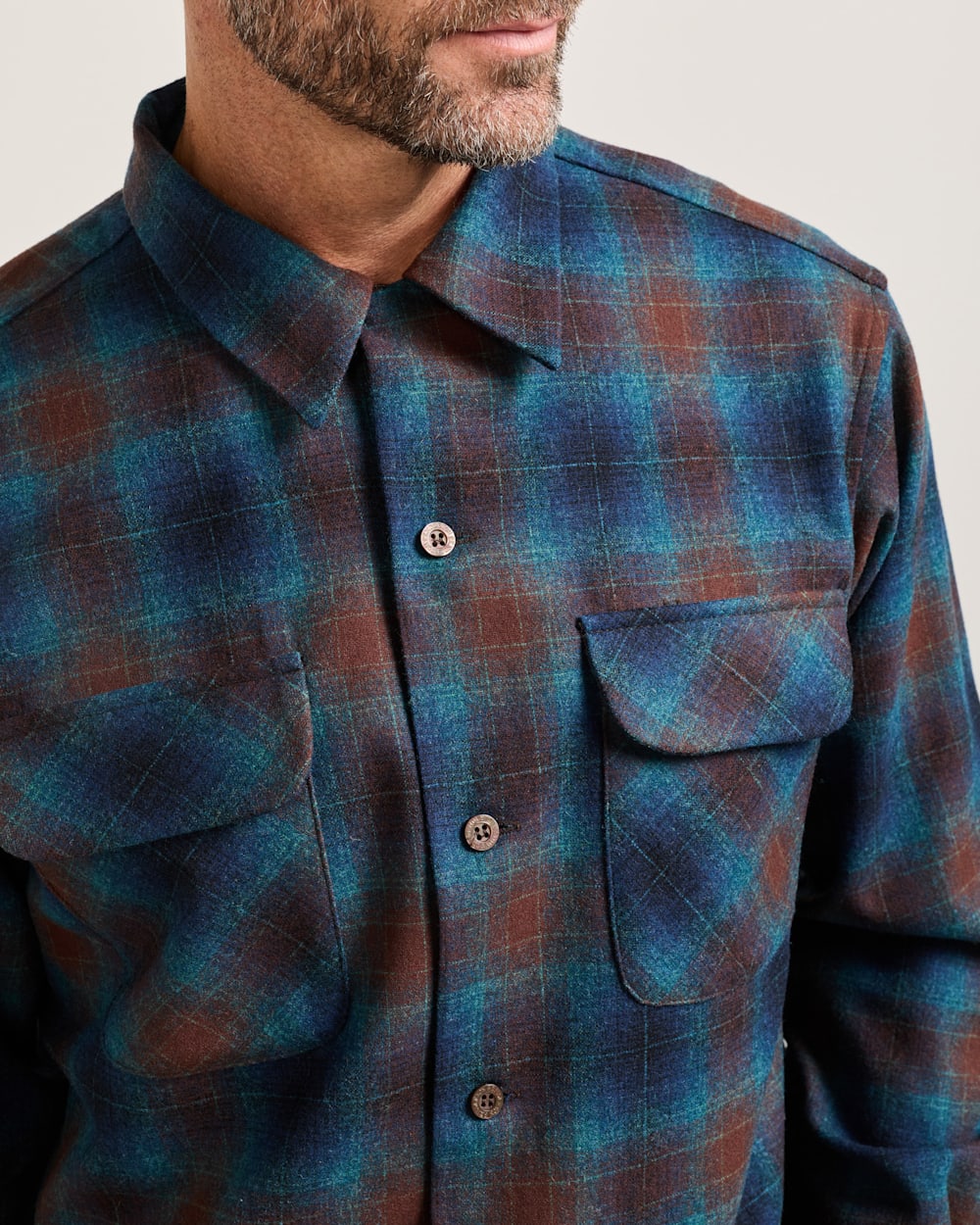 ALTERNATE VIEW OF MEN'S PLAID BOARD SHIRT IN BROWN/NAVY OMBRE image number 4